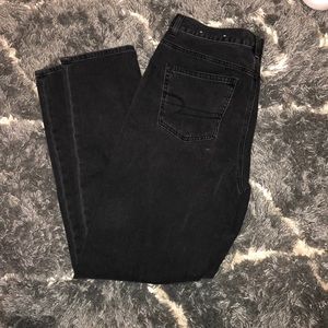 American Eagle black mom jeans